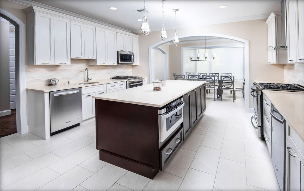fabuwood cabinets kitchens cabinetry interior kitchen expect designers chestnut blanc fusion décor fabulous rta