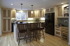 Williamsburg Door, Cherry center Maple S_R