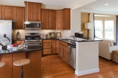 scottsdale-maple-cognac-kitchen-2015-680x440